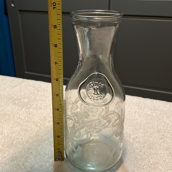 Vintage Paul Masson since 1852 etched glass wine decanter, pitcher carafe - Picture 9 of 9